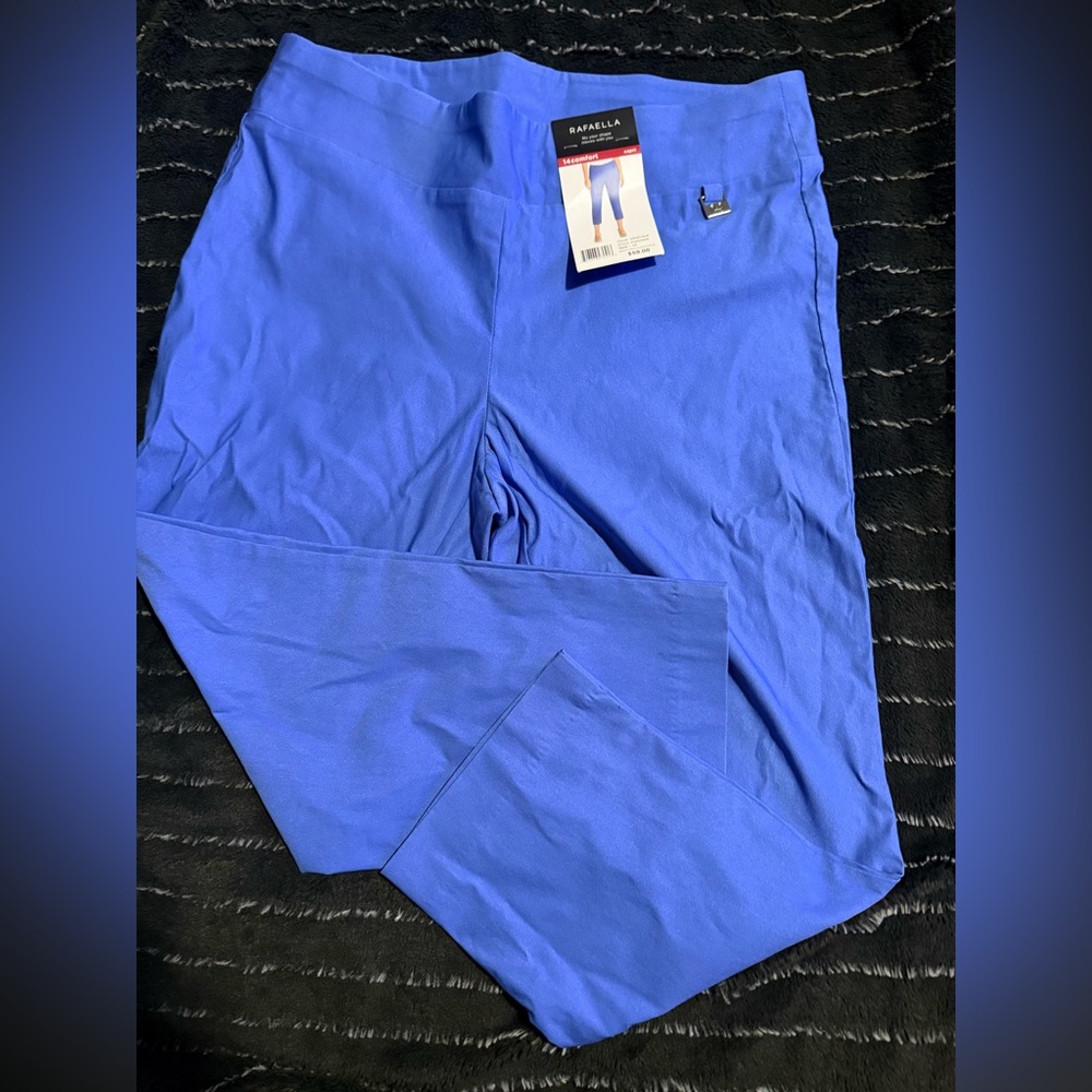 Women’s dress capris